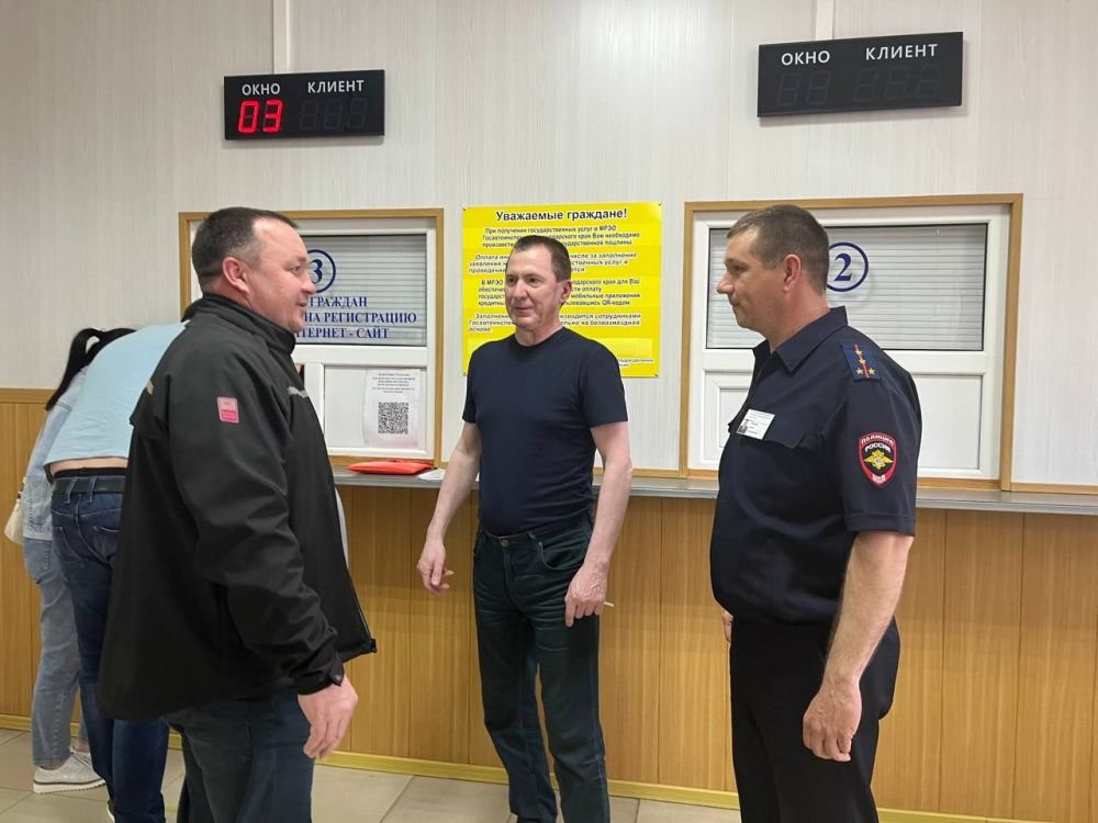 В Усть-Лабинском районе общественники приняли участие во Всероссийской акции «Гражданский мониторинг»