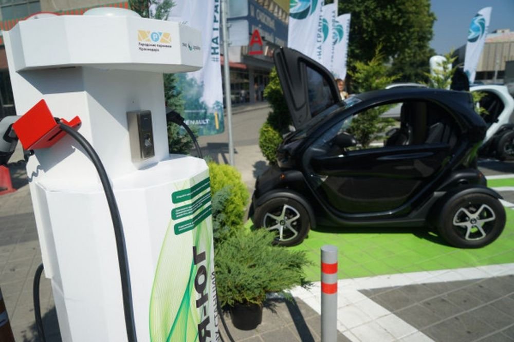 Более 120 зарядных станций для электромобилей планируют построить на Кубани в 2022 году