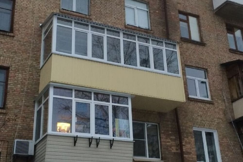 Штрафы за остекленные балконы начнут выписывать в России с марта 2022 года