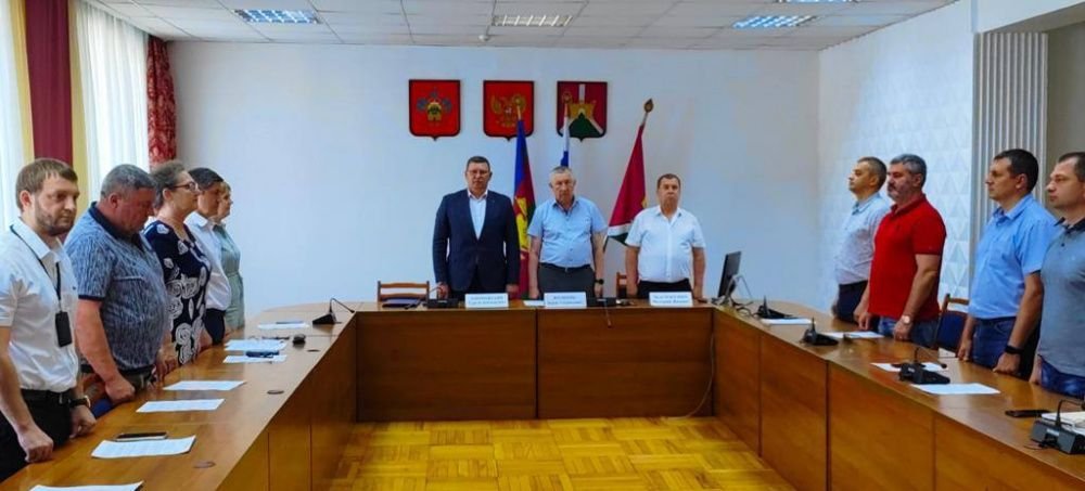 В Усть-Лабинском районе прошла очередная сессия депутатов