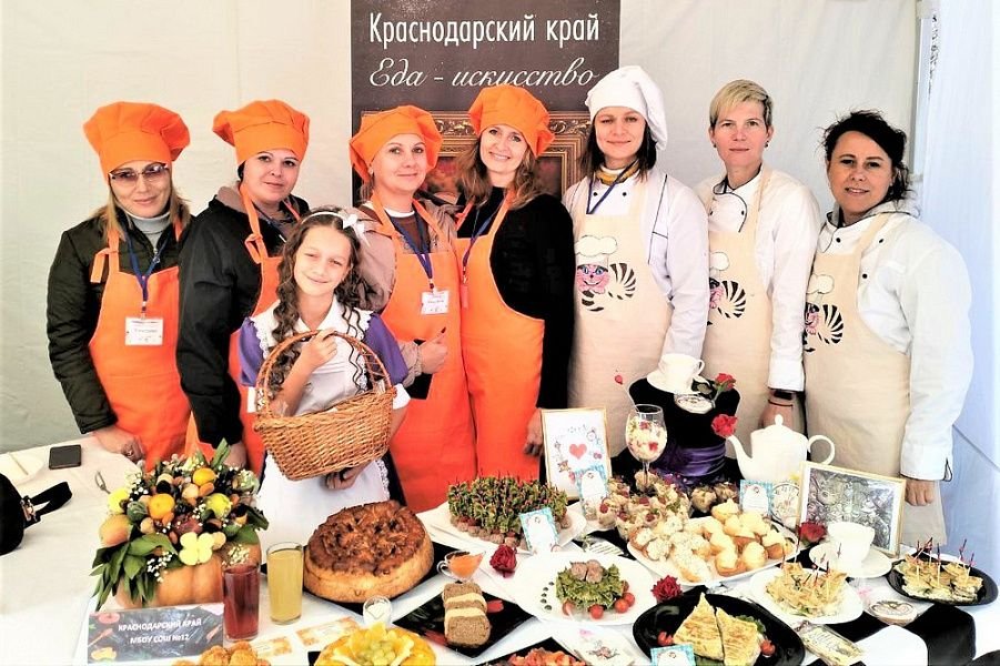 Кубанские школьные повара участвуют в финале всероссийского конкурса