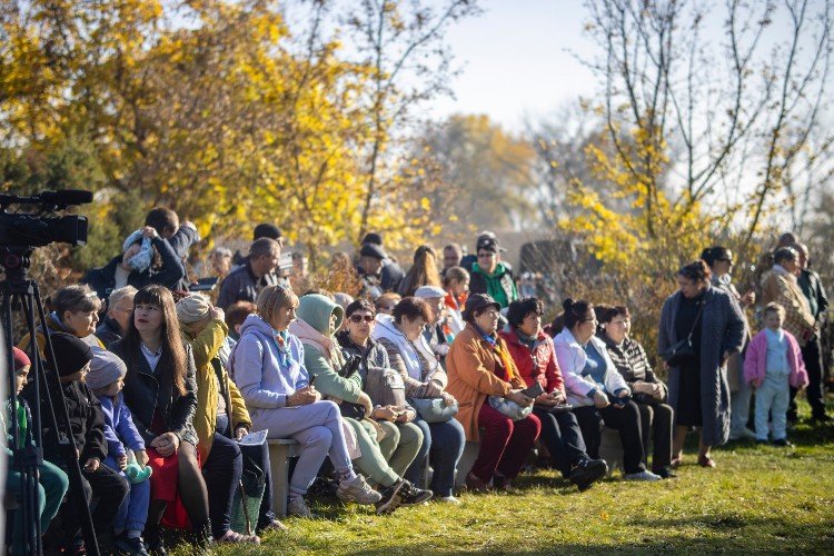 На аукционе