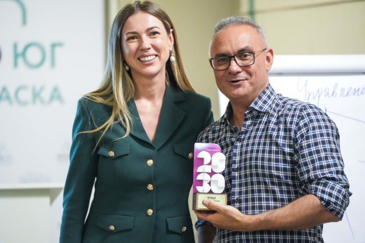 Генеральный директор Фонда «Вольное Дело-Юг» Галина Ратникова и профессор Александр Полиди.