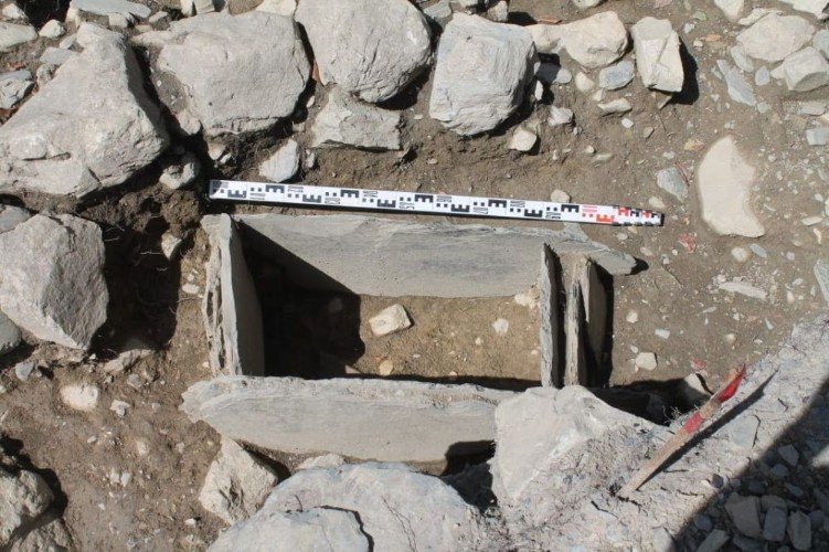 Остатки некрополя