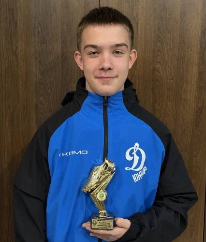 юный футболист Платон Красюков