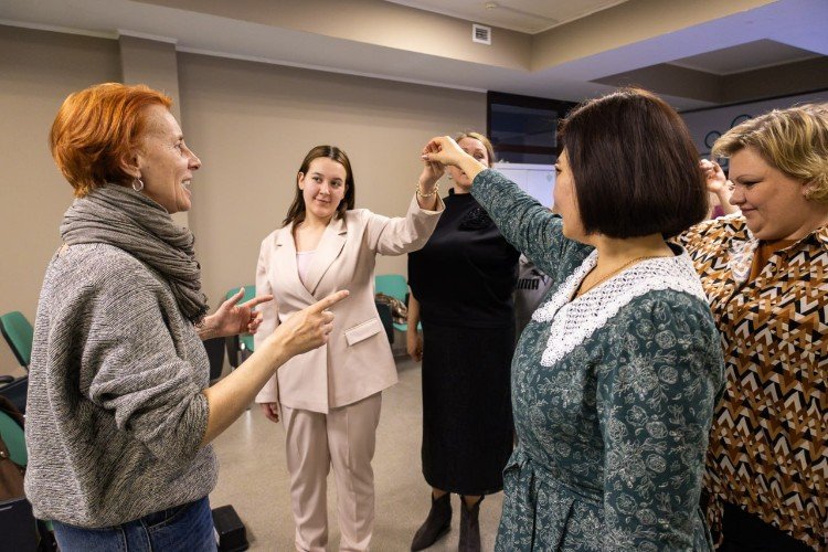 Играли в игры с Мариной Теховой