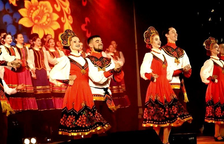 Ансамбль песни и танца «Весна» на базе МБУ ТО «Северский дворец культуры»