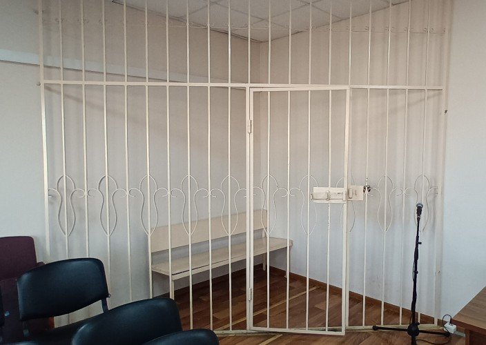 Скамья подсудимых в Усть-Лабинском районном суде