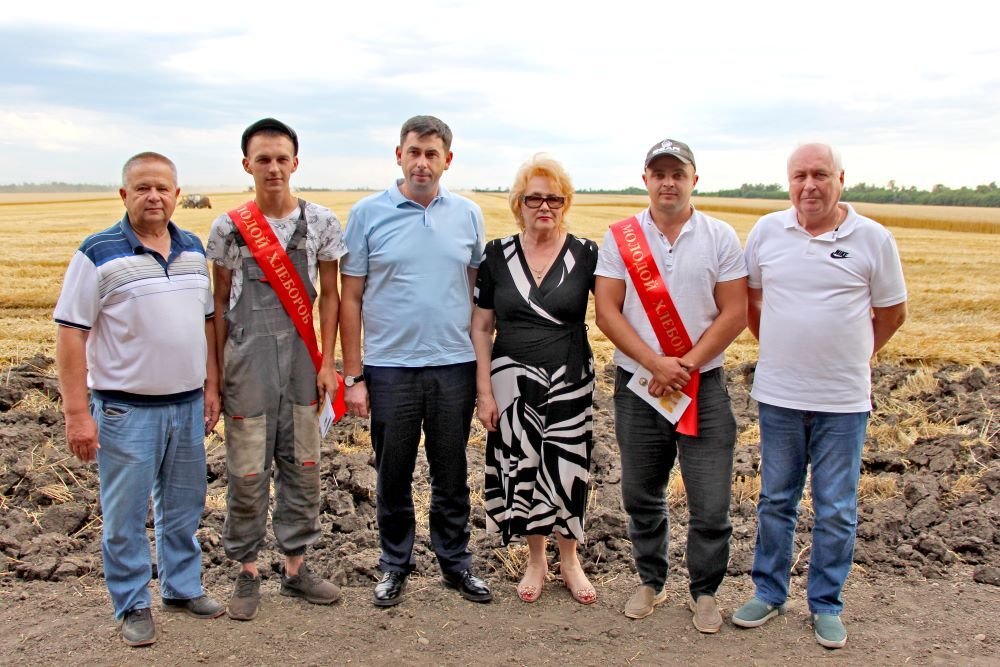 Станислав Гайнюченко посвятил начинающих аграриев в молодые хлеборобы