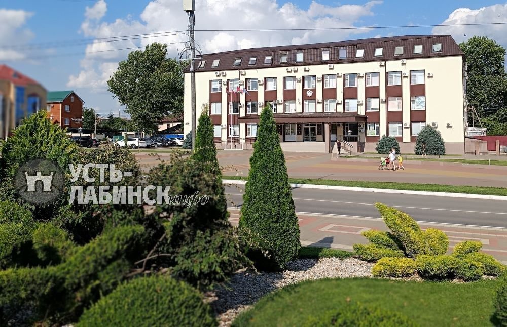 Специалисты отдела по вопросам семьи и детства вместе с психологами навестят приемные семьи Усть-Лабинского района