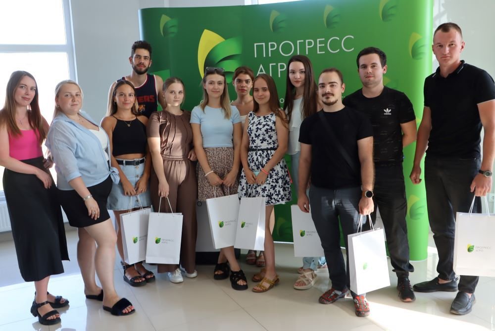 В «Прогресс Агро» по традиции приветствовали стажеров-новичков