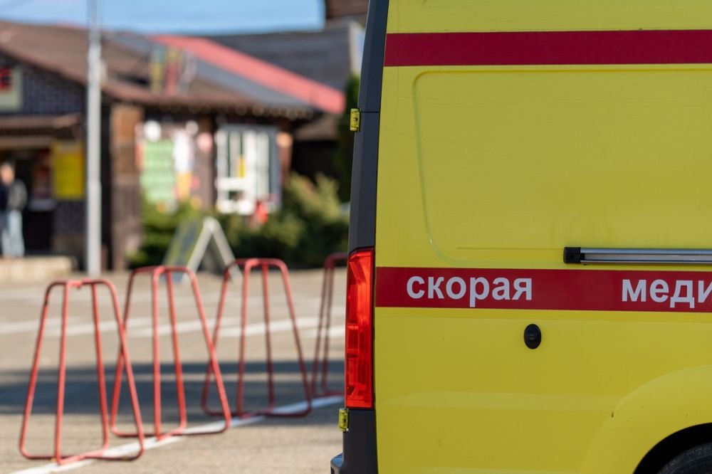 На Кубани врачи впервые удалили ребенку опухоль кишечника без разрезов