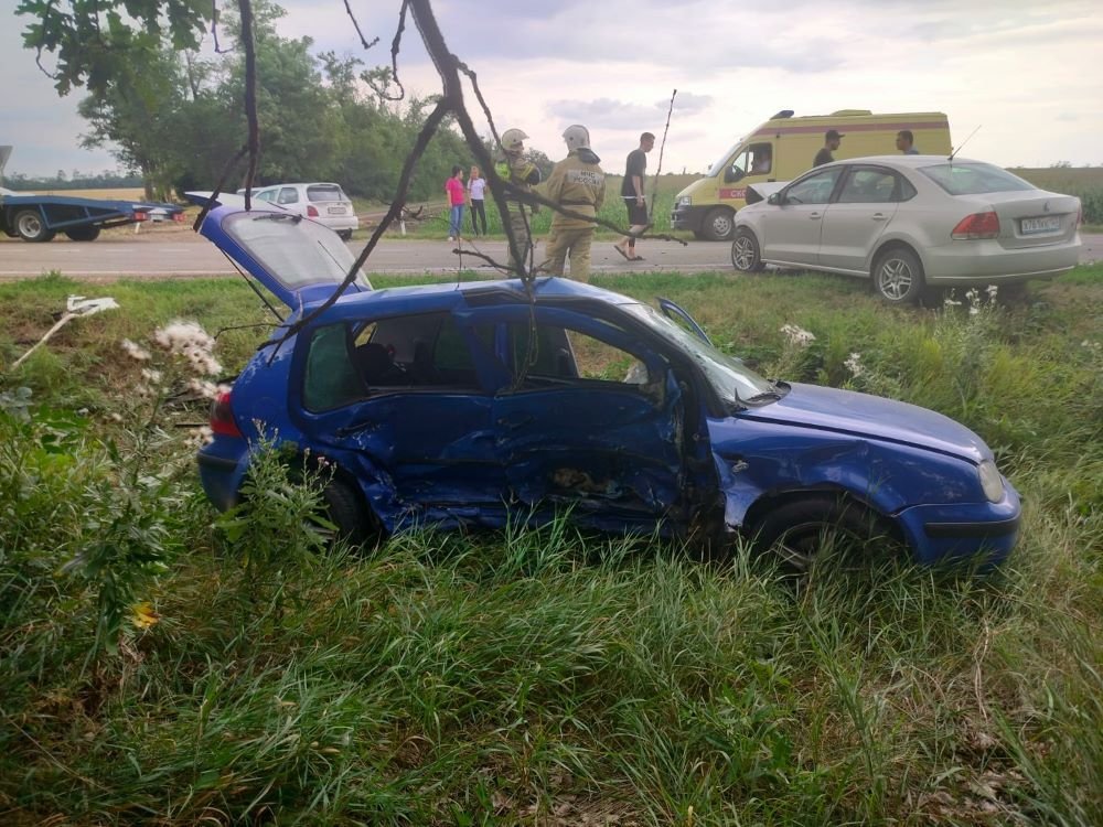 ДТП с пятью пострадавшими произошло на участке дороги Некрасовская – Братский