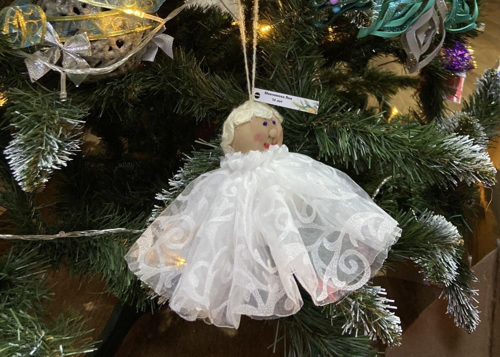 Конкурс новогодней елочной игрушки провели на конном заводе «Восход»