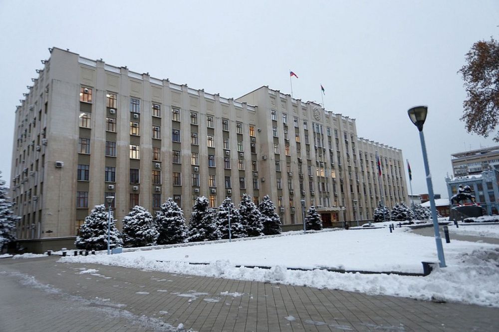 Госслужащих переведут на дистанционный режим работы из-за роста случаев COVID-19 на Кубани