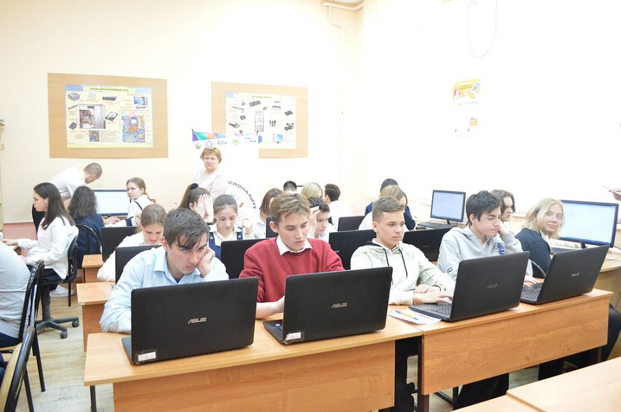 В Усть-Лабинском социально-педагогическом колледже прошел День карьеры