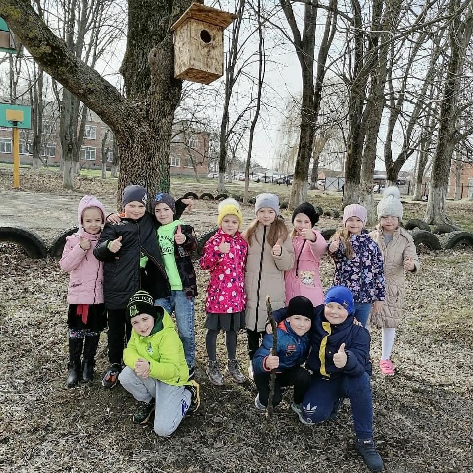 Первоклассники из Воронежской приняли участие в акции «Домик для скворца»