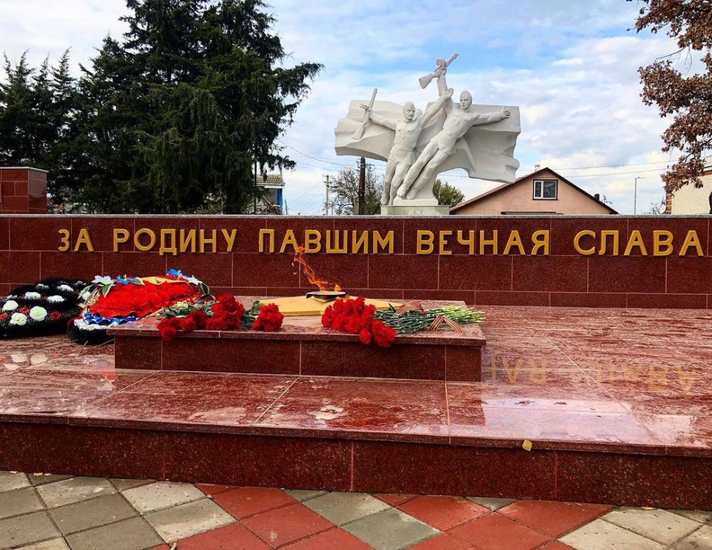В Усть-Лабинском районе проходит День Неизвестного солдата