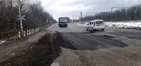Объект ФСИН в Двубратском стал проблемой для автомобилистов