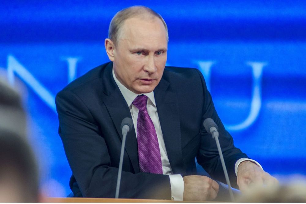 Владимир Путин объявил о нерабочих днях с 30 октября по 7 ноября