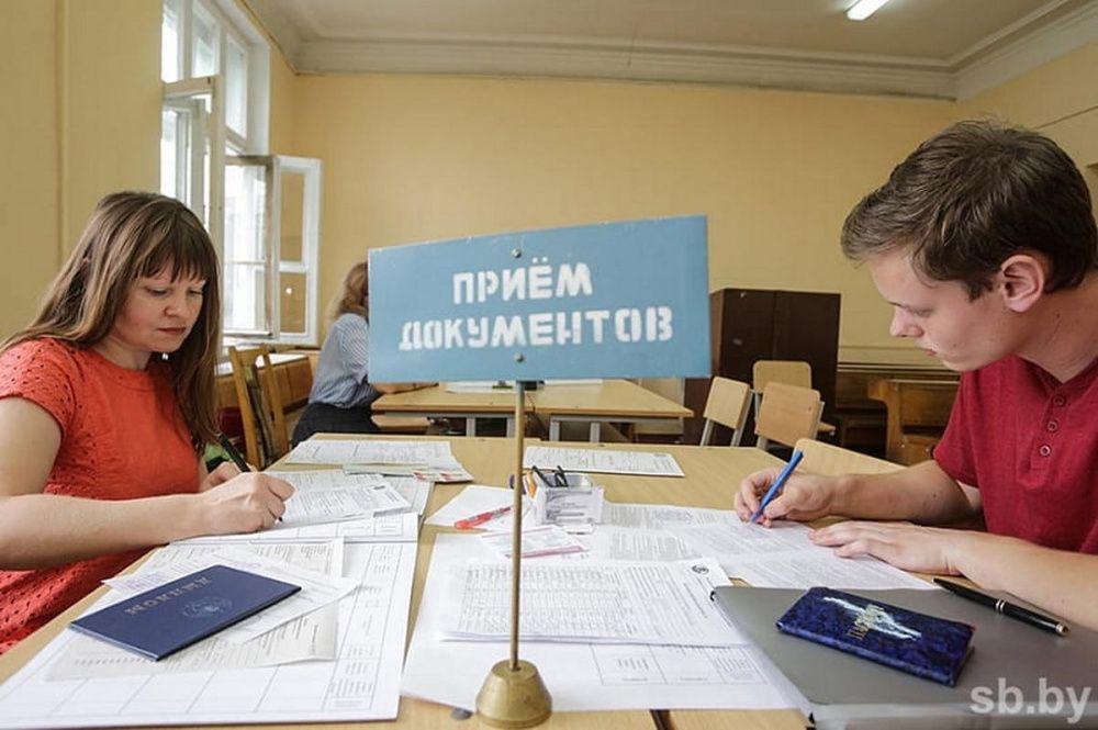 В вузах доступны почти 600 тысяч бюджетных мест и магистратура