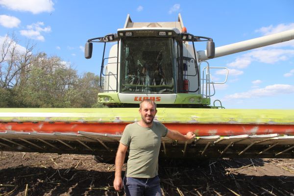 В «Прогресс Агро» продолжают убирать «черное золото» полей