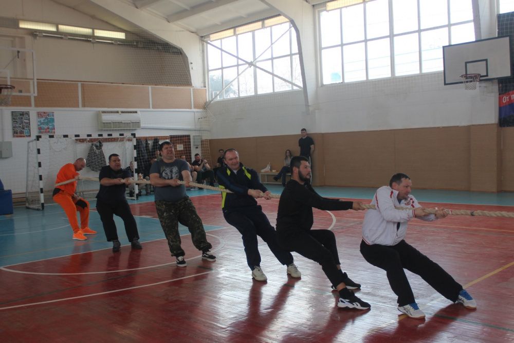 Устьлабинцы перетянули канат и выиграли районные соревнования