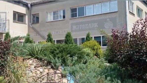 В усть-лабинской гимназии №5 и детсаду №39 хутора Братского проходит ремонт