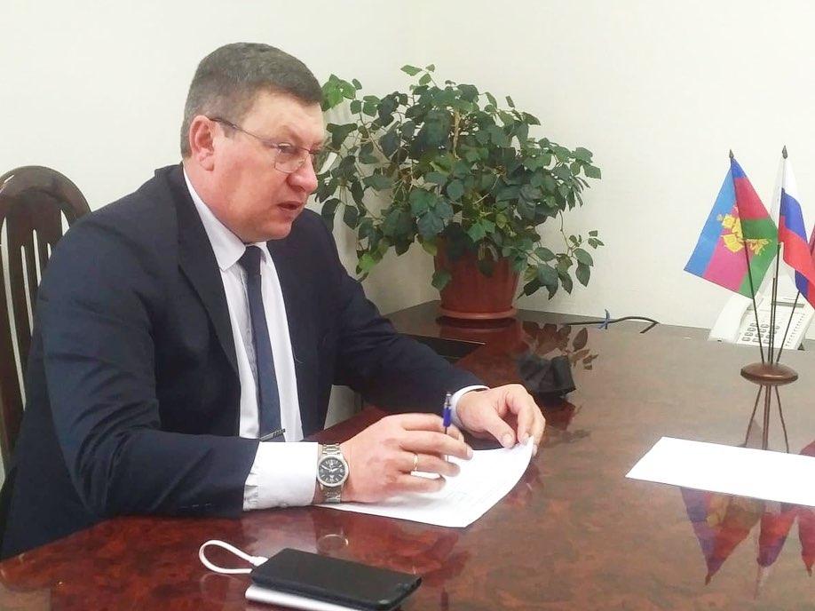 Сергей Запорожский поручил очистить Усть-Лабинский район от оттаявшего после зимы мусора