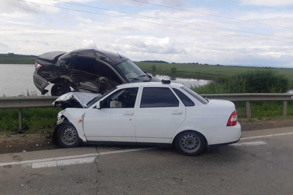 Двое полицейских попали в ДТП на трассе «Майкоп – Усть-Лабинск»