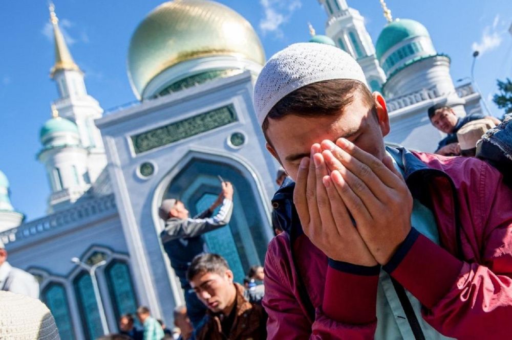 В Адыгее Радоница и Курбан-байрам официально стали выходными днями
