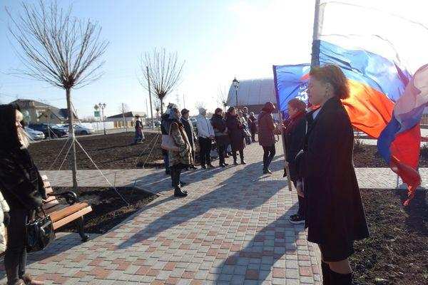Устьлабинцев не позвали на открытие нового сквера