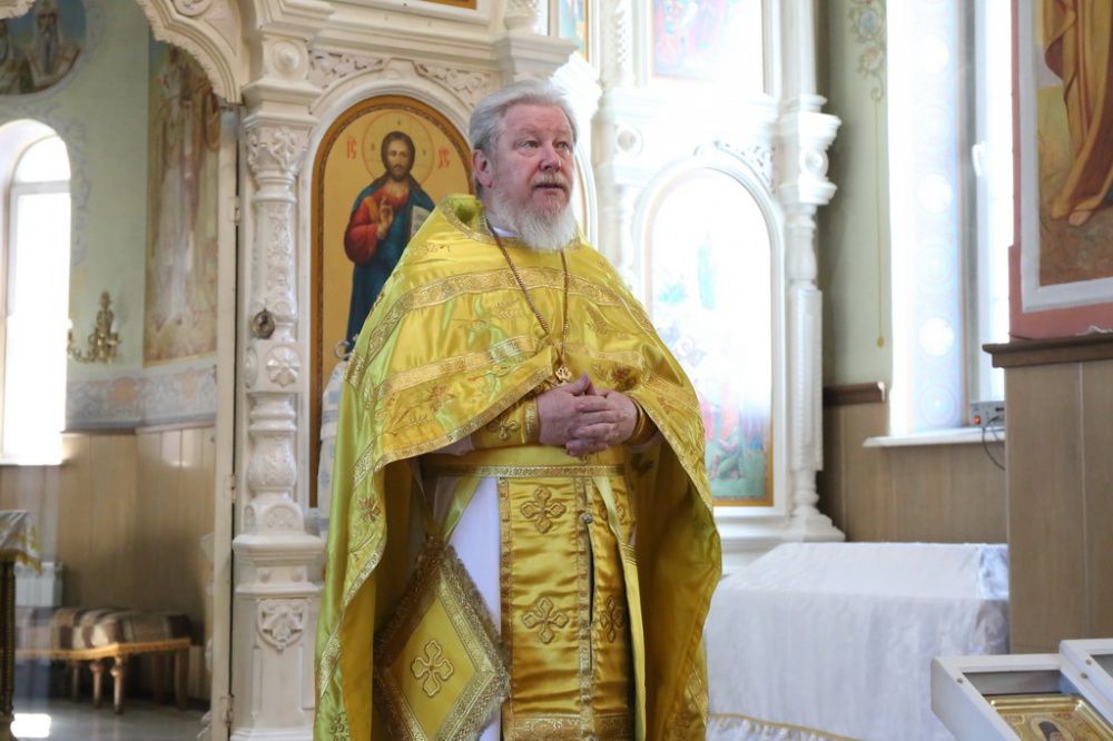 Священник из Тихорецка проводит онлайн-молитвы для россиян и французов