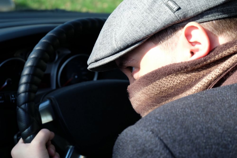 В Усть-Лабинске мужчина угнал машину и попал на ней в ДТП