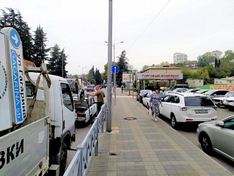 На курорте за неделю демонтировали 104 незаконные рекламные конструкции