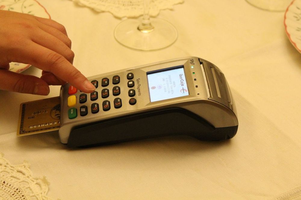 Банки России планируют запустить аналог сервисов Apple Pay и Google Pay с 1 апреля