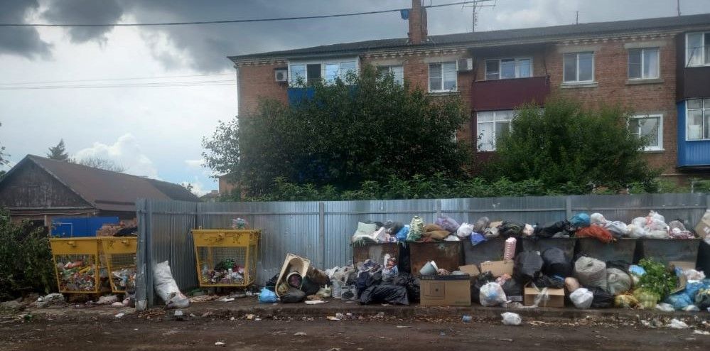 Уличная библиотека усть-лабинск. Вторая школа усть лабинск. Свежие новости усть лабинска. Свежие новости усть лабинска. Новости усть-лабинска на сегодня.