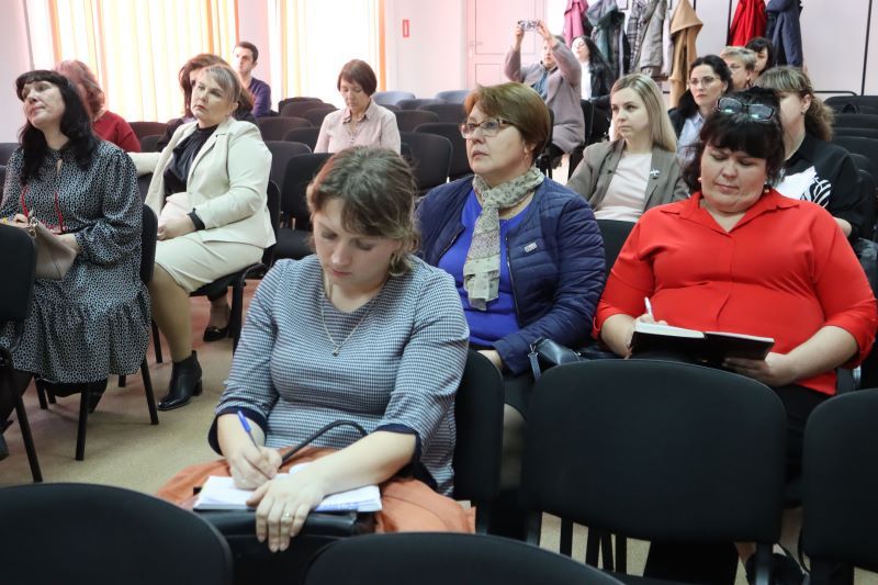 Усть-лабинских педагогов учили выращивать сахарную свеклу Усть-лабинских педагогов учили выращивать сахарную свеклу