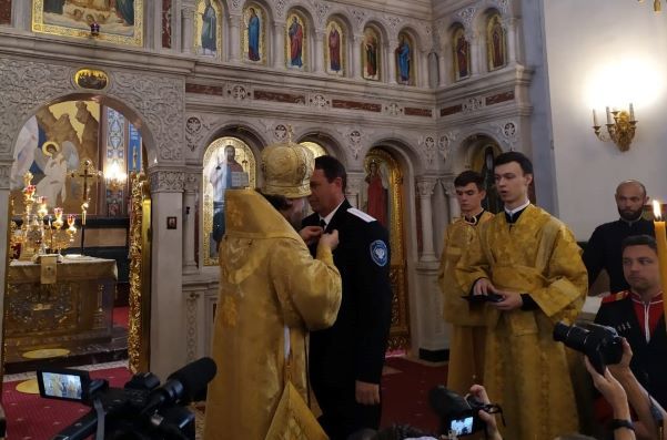 Митрополит Екатеринодарский и Кубанский Григорий наградил медалью атамана Усть-Лабинского РКО Виктора Васильченко