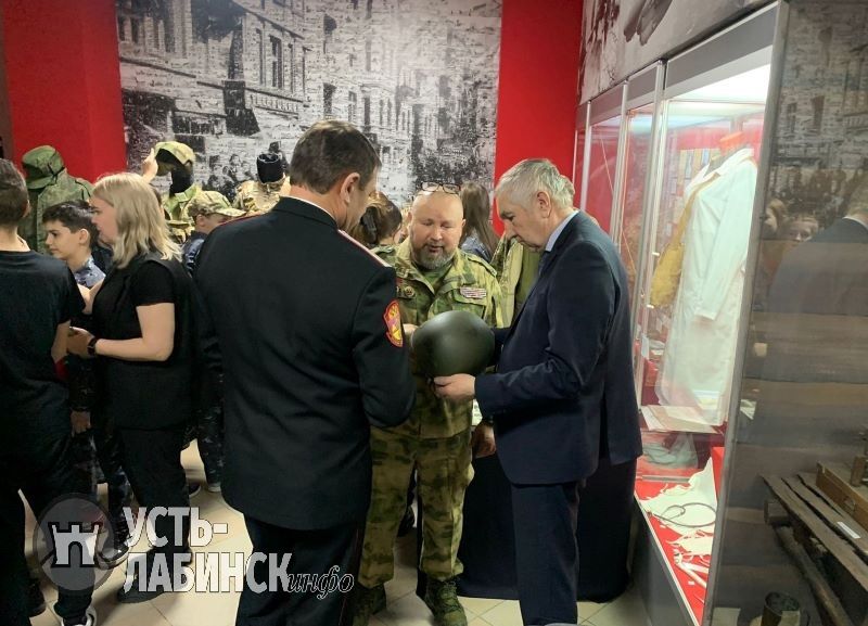 В Усть-Лабинском музее состоялась выставка современной военной экипировки