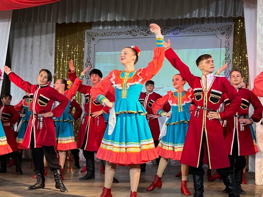 Знаменитый хореографический ансамбль Усть-Лабинска набирает детей