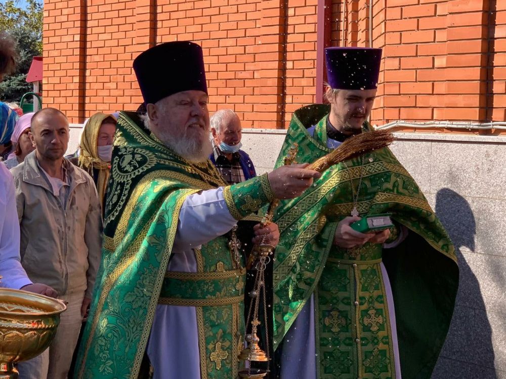 Престольный праздник прошел в храме преподобного Сергия Радонежского в Усть-Лабинске