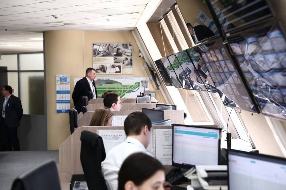 В аэропорту Сочи появились сотрудники для работы с агрессивными пассажирами