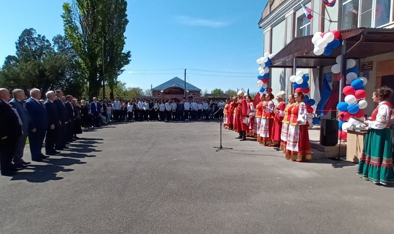 В станице Восточной после капитального ремонта открыли Дом культуры В станице Восточной после капитального ремонта открыли Дом культуры