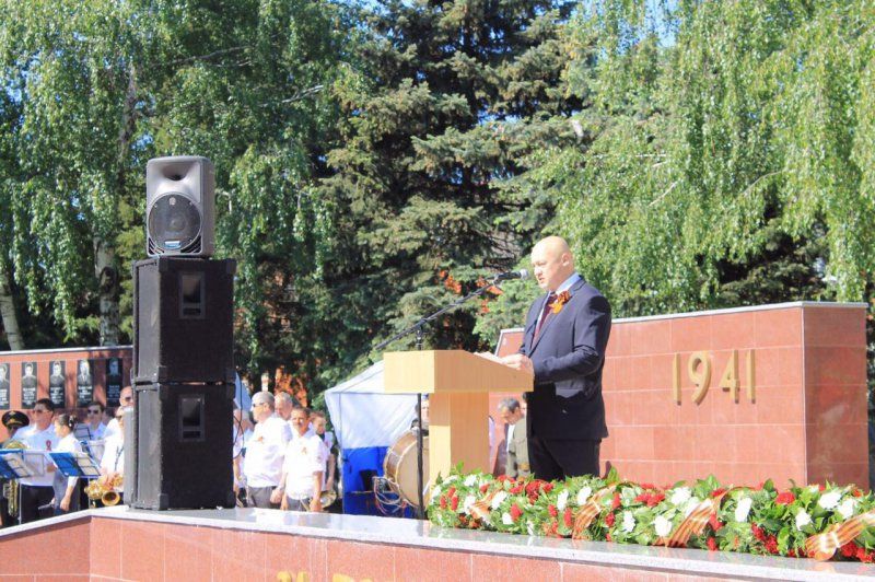 НЕТ В РОССИИ СЕМЬИ ТАКОЙ…