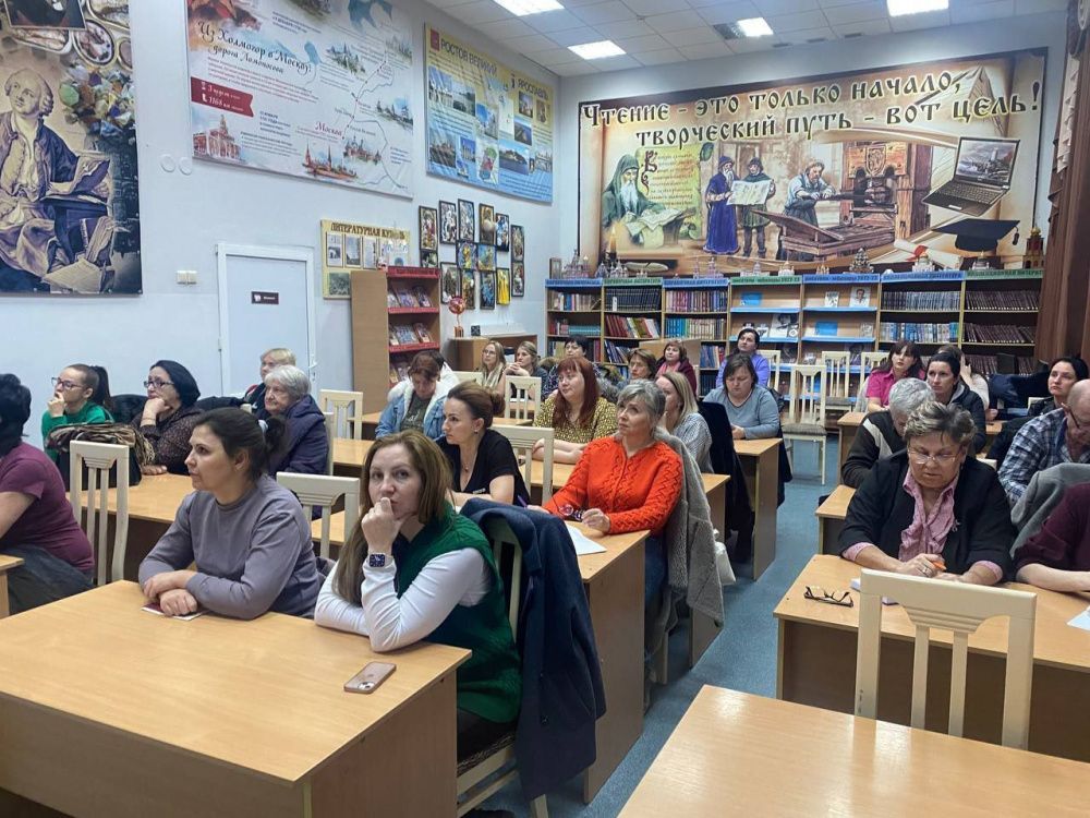 В Усть-Лабинске прошло краевое собрание для родителей будущих выпускников