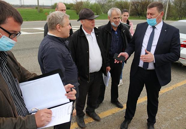 Сергей Запорожский призвал частника облагородить участки на въезде в Воронежскую