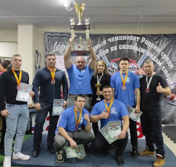 Усть-Лабинские пауэрлифтеры стали двукратными чемпионами России
