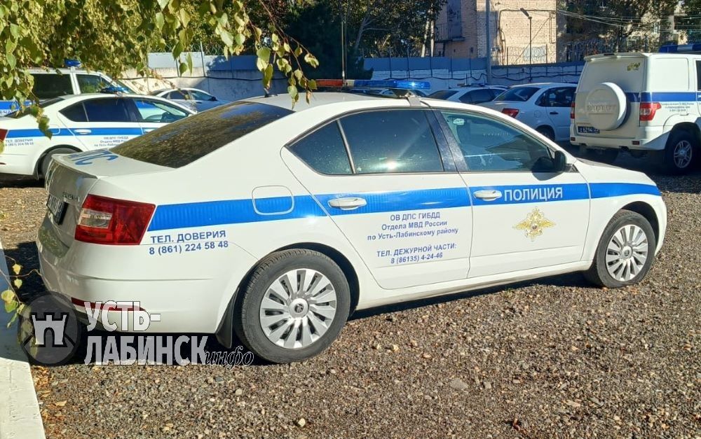 Усть-лабинские сыщики задержали курьершу телефонных мошенников