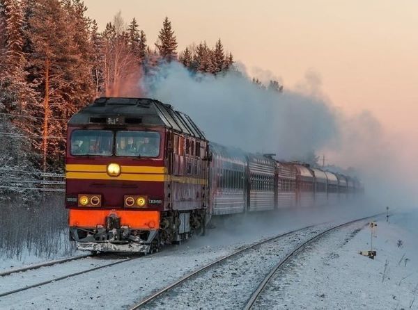 В станице Ладожской мужчина попал под поезд